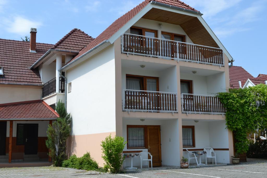 Guest House Silatti - Apartments 케츨리 외부 사진